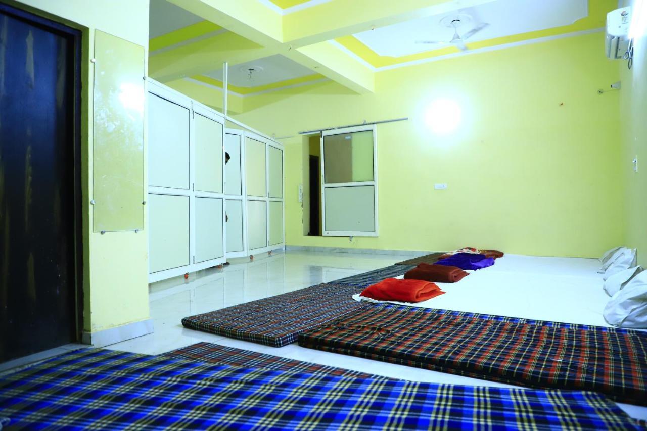 מטורה Shivraj Homestay מראה חיצוני תמונה